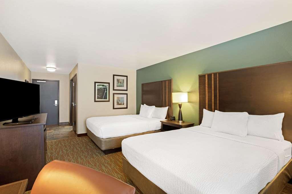 La Quinta By Wyndham Gillette Hotel Room photo